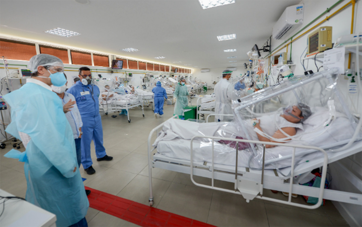 Brasil volta a registrar aumento de mortes diárias por covid